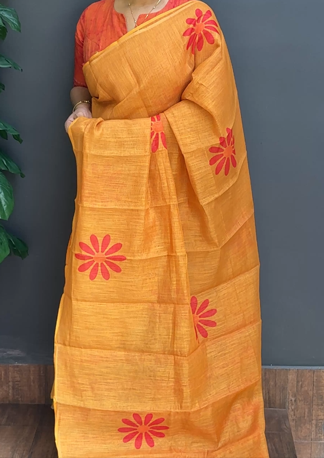 1718SR06 | Rustic Soft Semi Linen Saree W/ Full Body Floral Design W/ Pallu