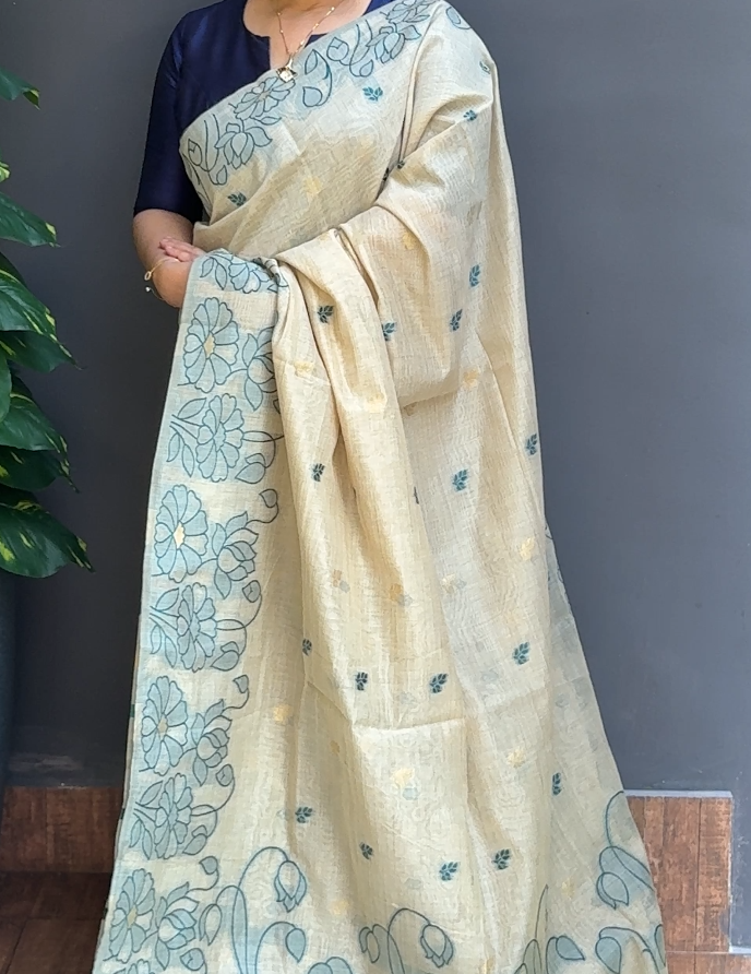 1847SR03 | Chikku With Rama Green Blended Peacock Green Chanderi Saree W/ Full Body Floral Thread Woven Pattern W/ Border & Pallu