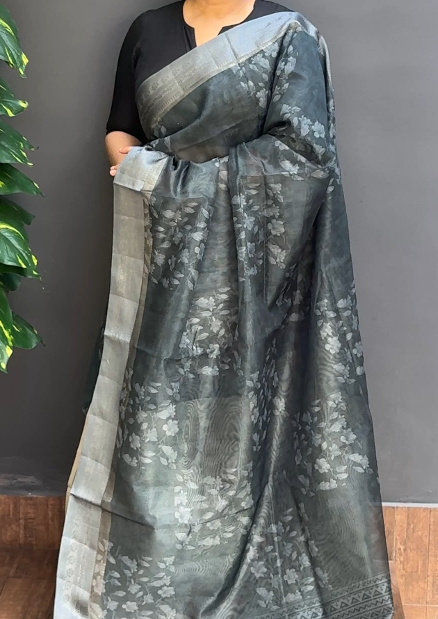 1810SR07 | Black With Grey Supernet Cotta Saree W/ Full Body Floral Design W/ Border & Pallu