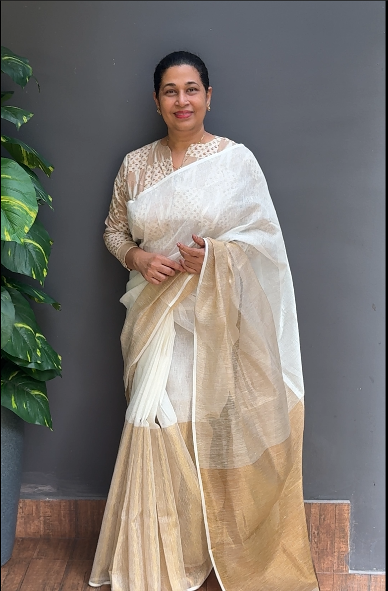 1823SR01 | Off-White Linen Blended Tissue Saree W/ Border & Stripe Pallu