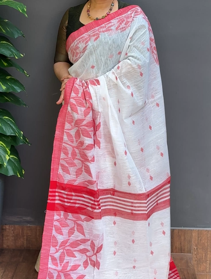 1873SR03 | White With Red Chanderi Saree W/ Full Body Jamdhani Woven Pattern W/ Border & Pallu