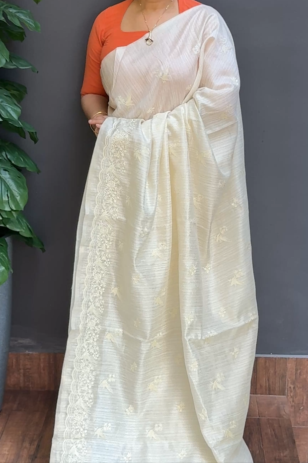 1666SR11 | Pearl Cream Jute Silk Saree W/ Full Body Thread Woven Pattern W/ Border & Pallu