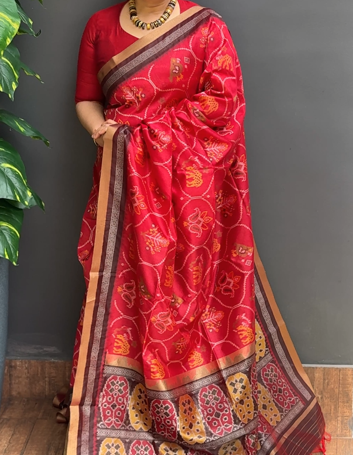 1940SR04 | Red With Burgundy Soft Semi Silk Saree W/ Full Body Ikkath Thread Woven Pattern W/ Border & Pallu