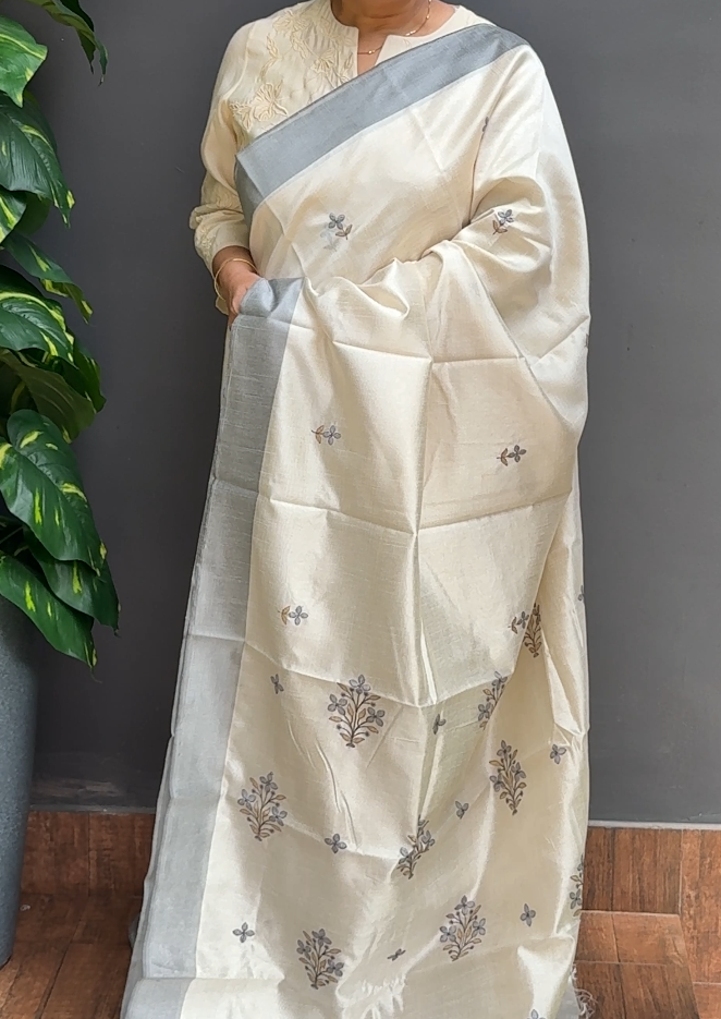 2030SR16 | Pearl Cream Semi Tussar Saree W/ Full Body Embroidery Work W/ Border & Pallu