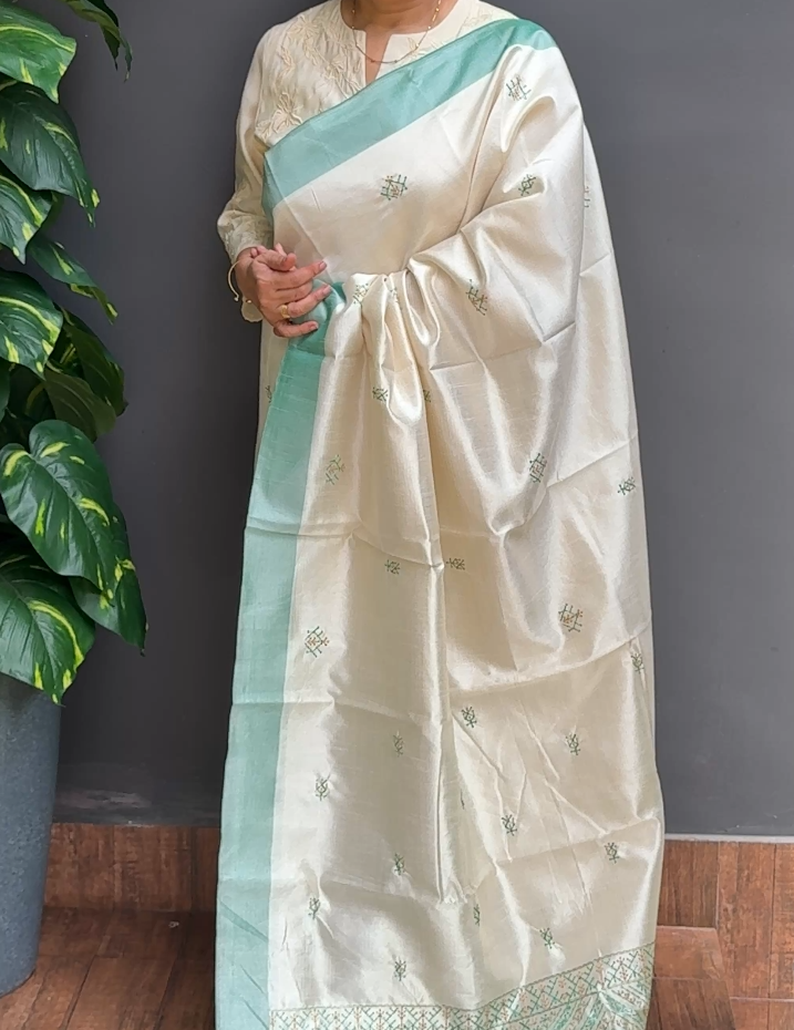 2030SR02 | Pearl Cream Semi Tussar Saree W/ Full Body Floral Embroidery Work W/ Border & Pallu