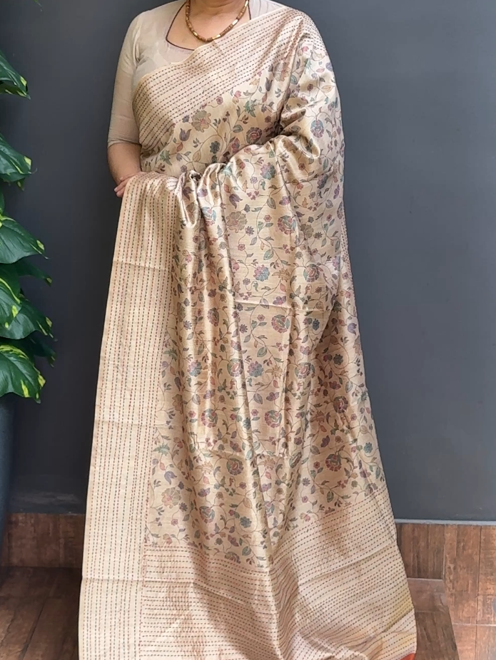 2022SR02 | Chikku Blended Beige Soft Semi Silk Saree W/ Full Body Kalamkari Design W/ Kantha Work Border & Pallu