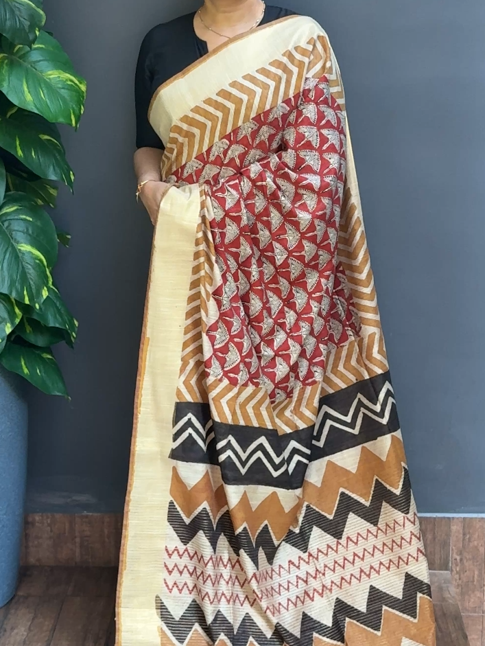 2115SR05 | Red Jaipur Cotton Saree W/ Full Body Hand-Blocked Printed Design W/ Border & Pallu