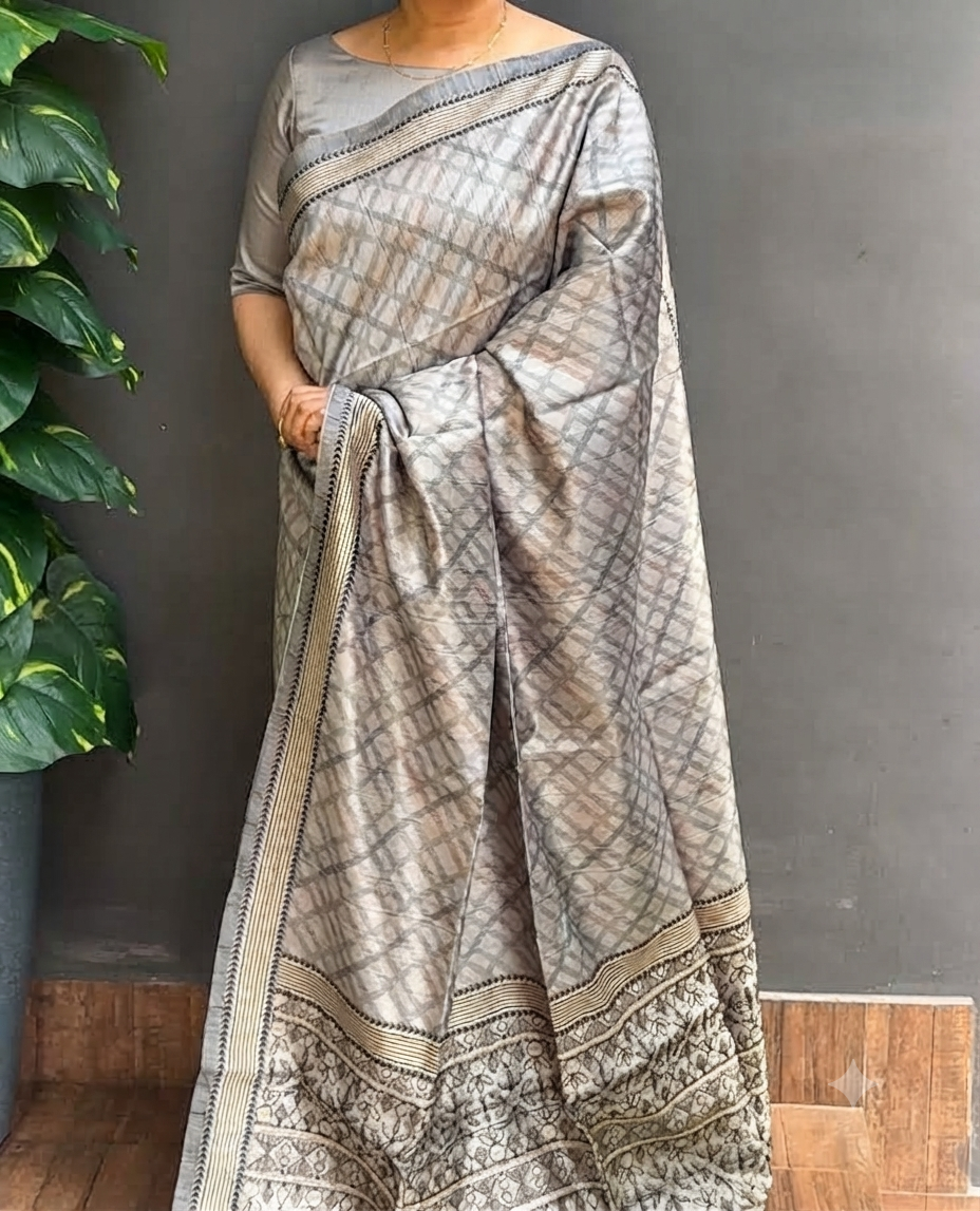 2106SR08 | Pencil Grey Soft Semi Silk Saree W/ Full Body Geometrical Abstract Design W/ Kantha Work Pallu