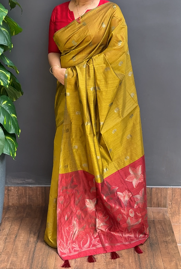 2229SR08 | Mehandi Green Silk Chanderi Saree W/ Full Body Neem Zari Woven Motifs W/ Contrast Pallu